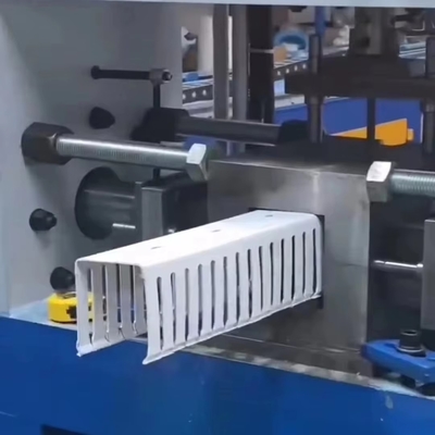 Beli Mesin Pembuat Saluran Kabel Empat Stasiun Kecepatan Tinggi PVC HYPET Shenzhen China/ Lini Produksi Ekstrusi Trunking Ducting Kabel PVC online manufacture