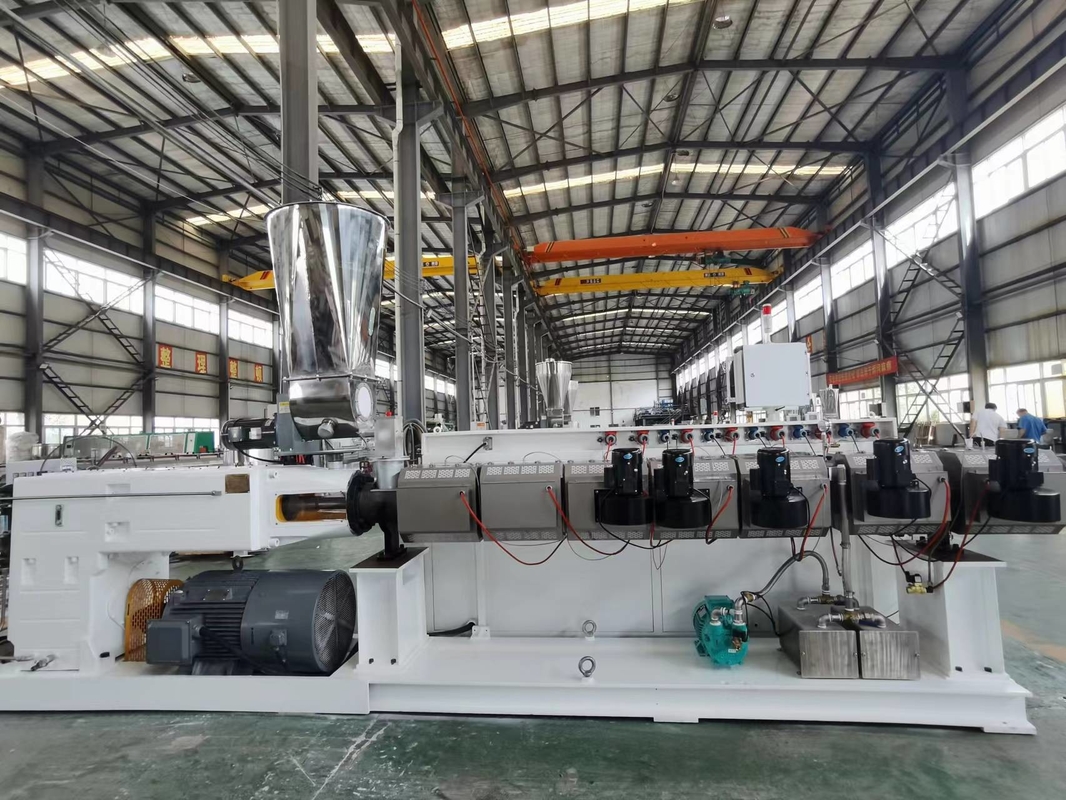 Kualitas baik PVC transparan lembut keras PVC pelet guranule paralel kembar double screw extruder HYPS93/38 pada harga yang baik