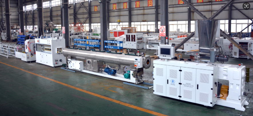 Kecepatan tinggi operasi efisien 3''- 6'''PVC pipa Produksi Line Dengan HYZS80/156 Konik Twin Screw extruder