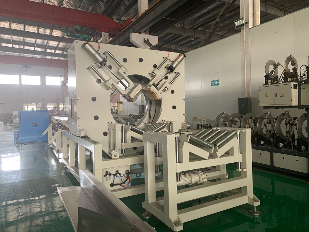 400mm -1000mm Plastik HDPE PE Pipa Manufaktur Mesin Produksi Line Dengan Besar Single Screw Extruder SJ150/38 Motor 400kW Dan Output 1400kg/h