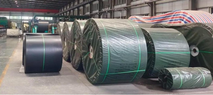 800-1400mm PVC/PVG Tambang Batubara Conveyor Belt Produksi Line Energy Saving Tambang Conveyor Belt Mesin Membuat